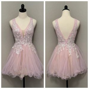 NEW JOVANI SZ 4 LIGHT PINK BEADED SHIMMER TULLE FIT FLARE FORMAL DRESS